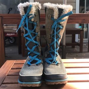 Women’s waterproof Sorel boots size 7.5